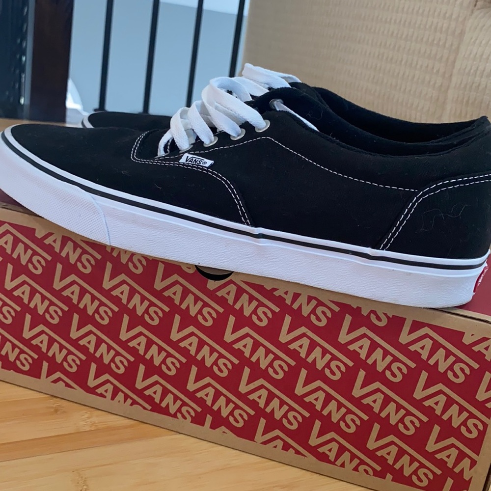 men’s vans shoe with box